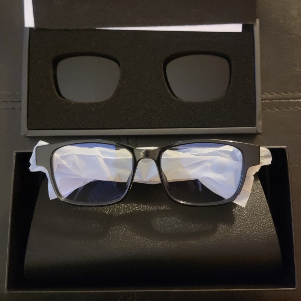 Smart Glasses - Picture 5 of 7